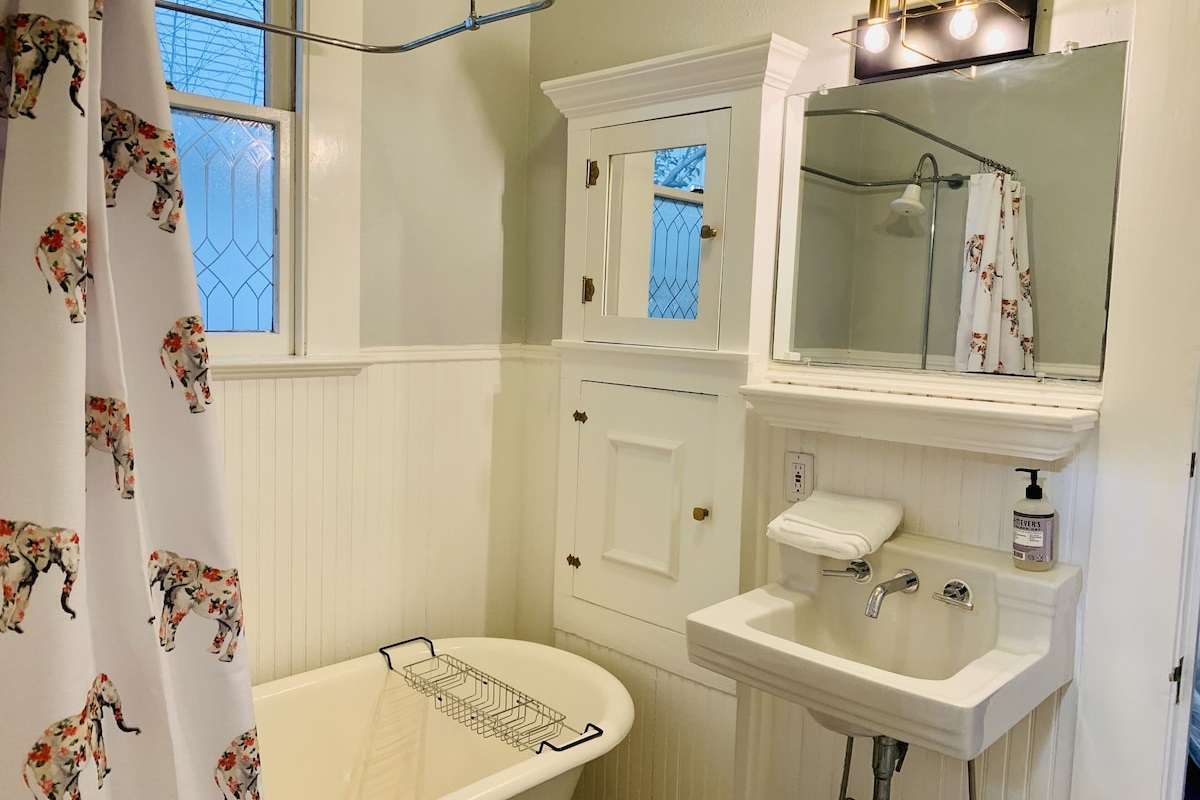 The bathroom between the 2 bedrooms includes linens, soap, shampoo, conditioner.