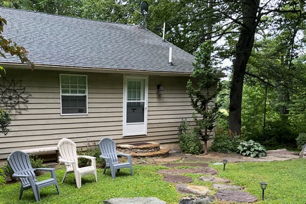Front View of Luxury Mountain Cottage