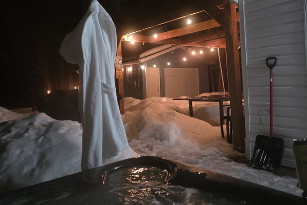 old winter night, warm hot tub ✨ Unwind under the string lights after a full day of winter sledding, snowshoeing, snowmobiling etc. 