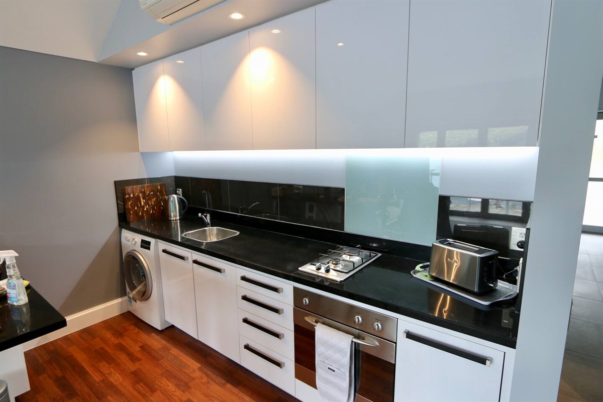 Washer/dryer in kitchen