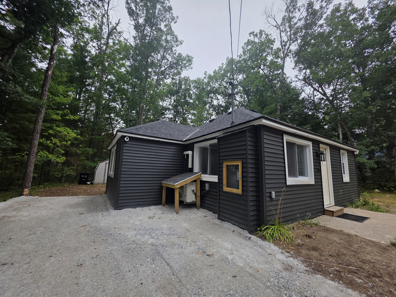 Front/side view of the Cabin