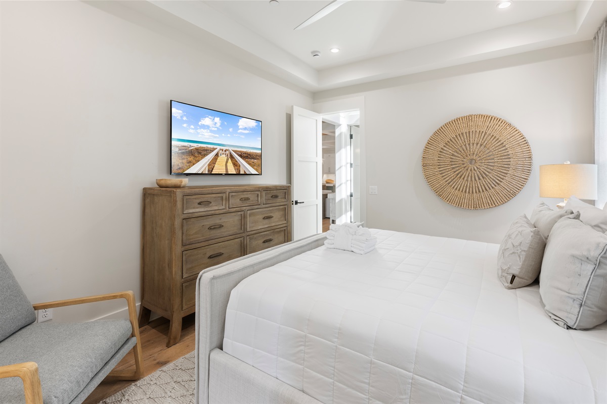 Bedroom #1 (1st Floor)