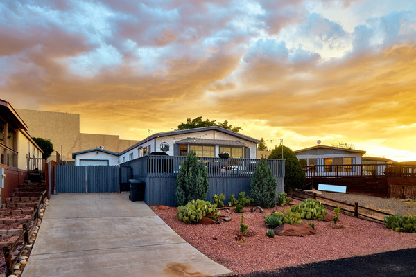 Driveway & Front Yard