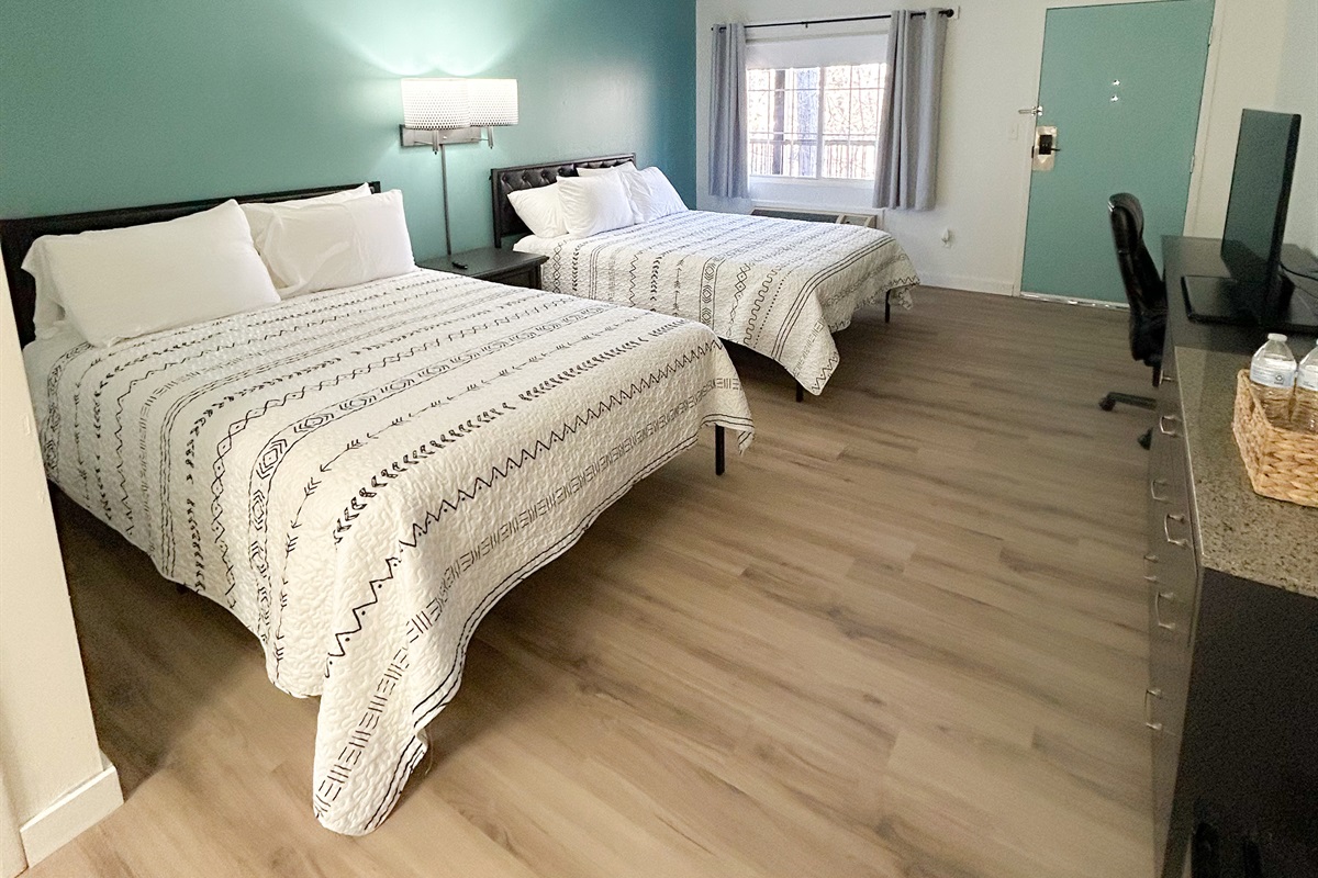 Main room with 2 queen beds