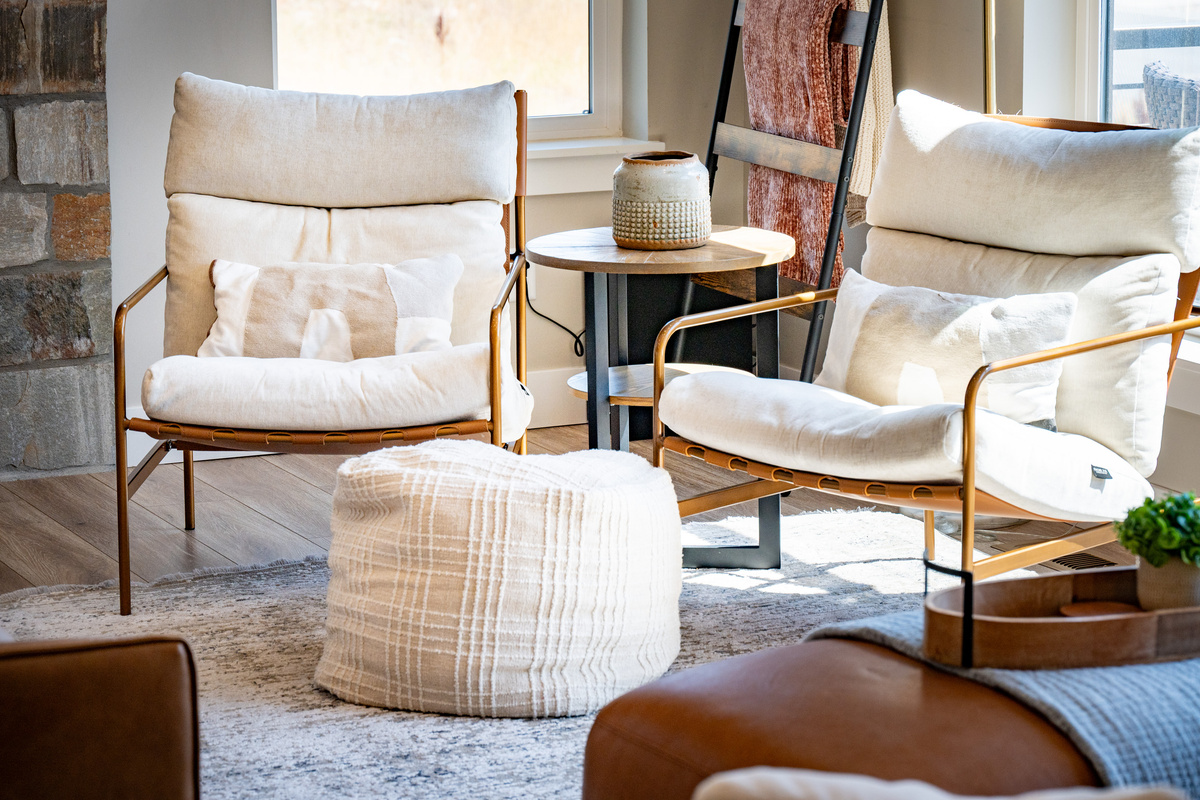 Unwind with a good book or morning coffee in this inviting sitting area overlooking the surrounding mountains.