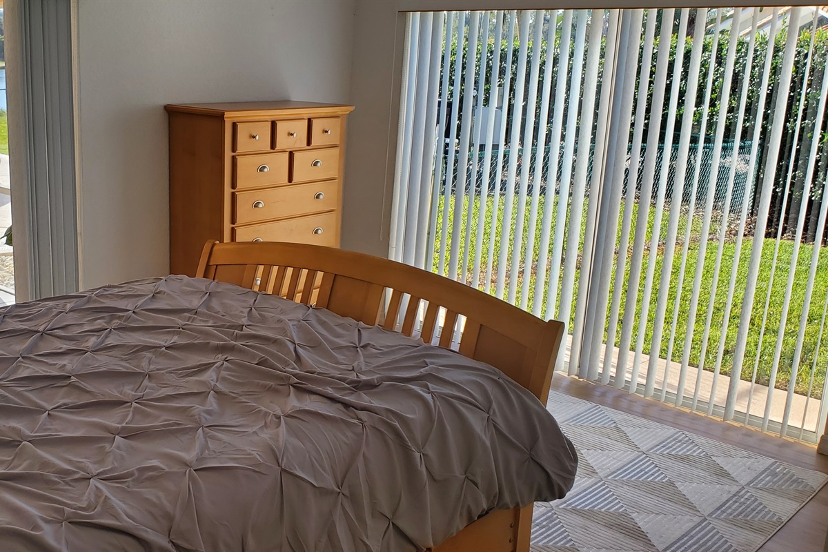 Queen bedroom