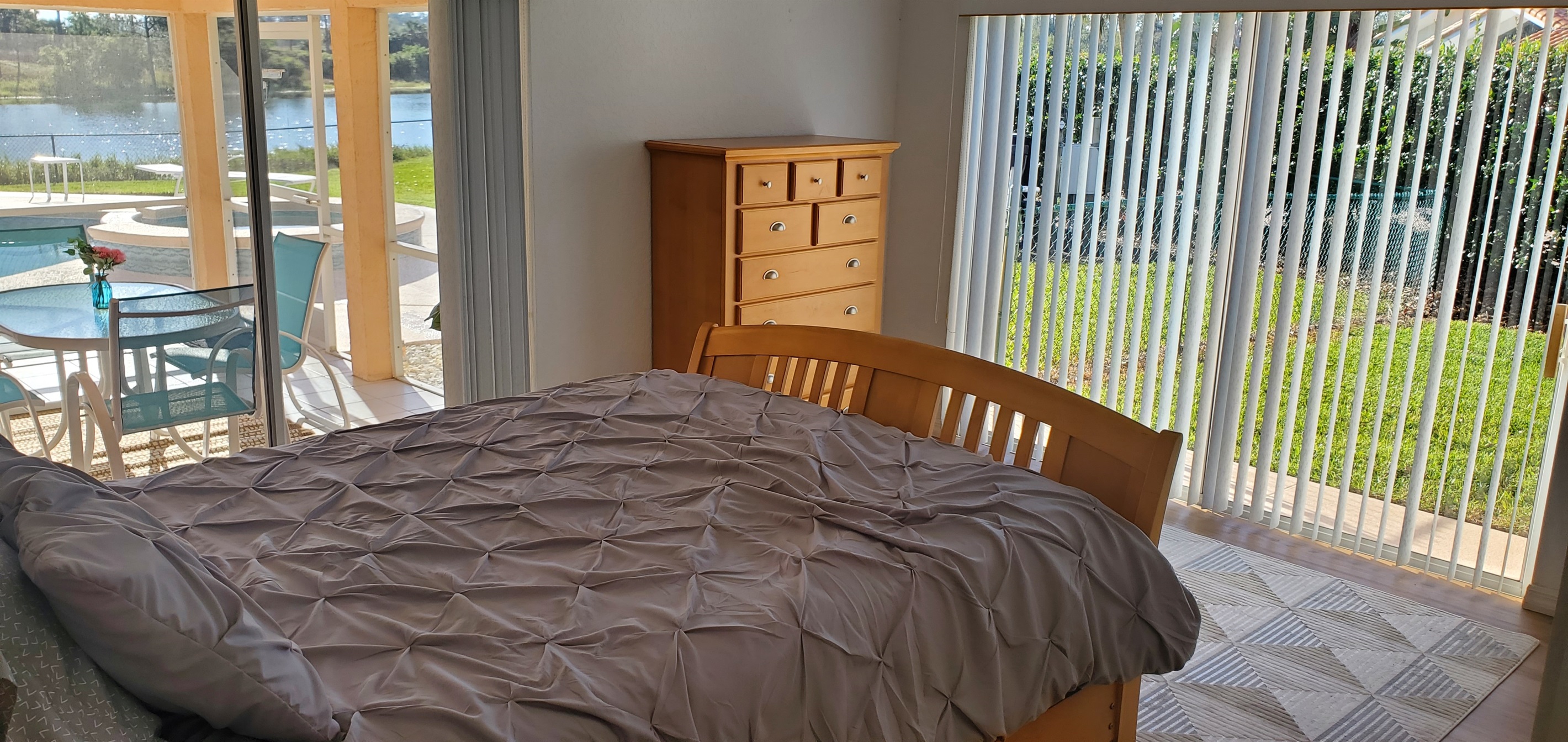 Queen bedroom