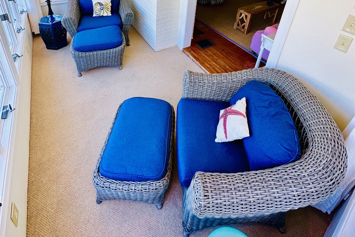 Sun room connected to living room 