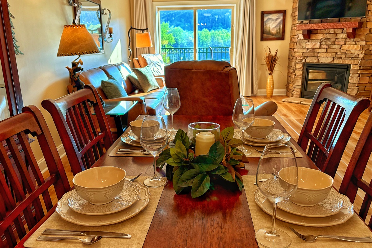 Dining for 4