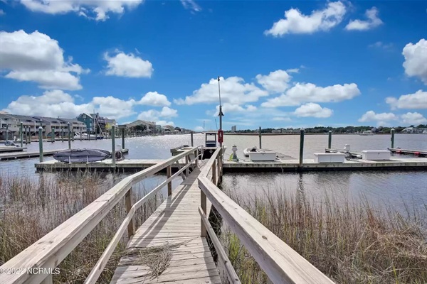 Access to dock for fishing and other water sports (equipment not included)