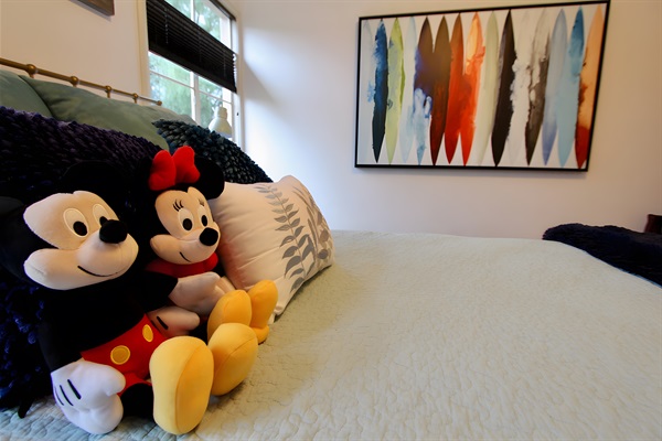 Bedroom 3 - queen bed