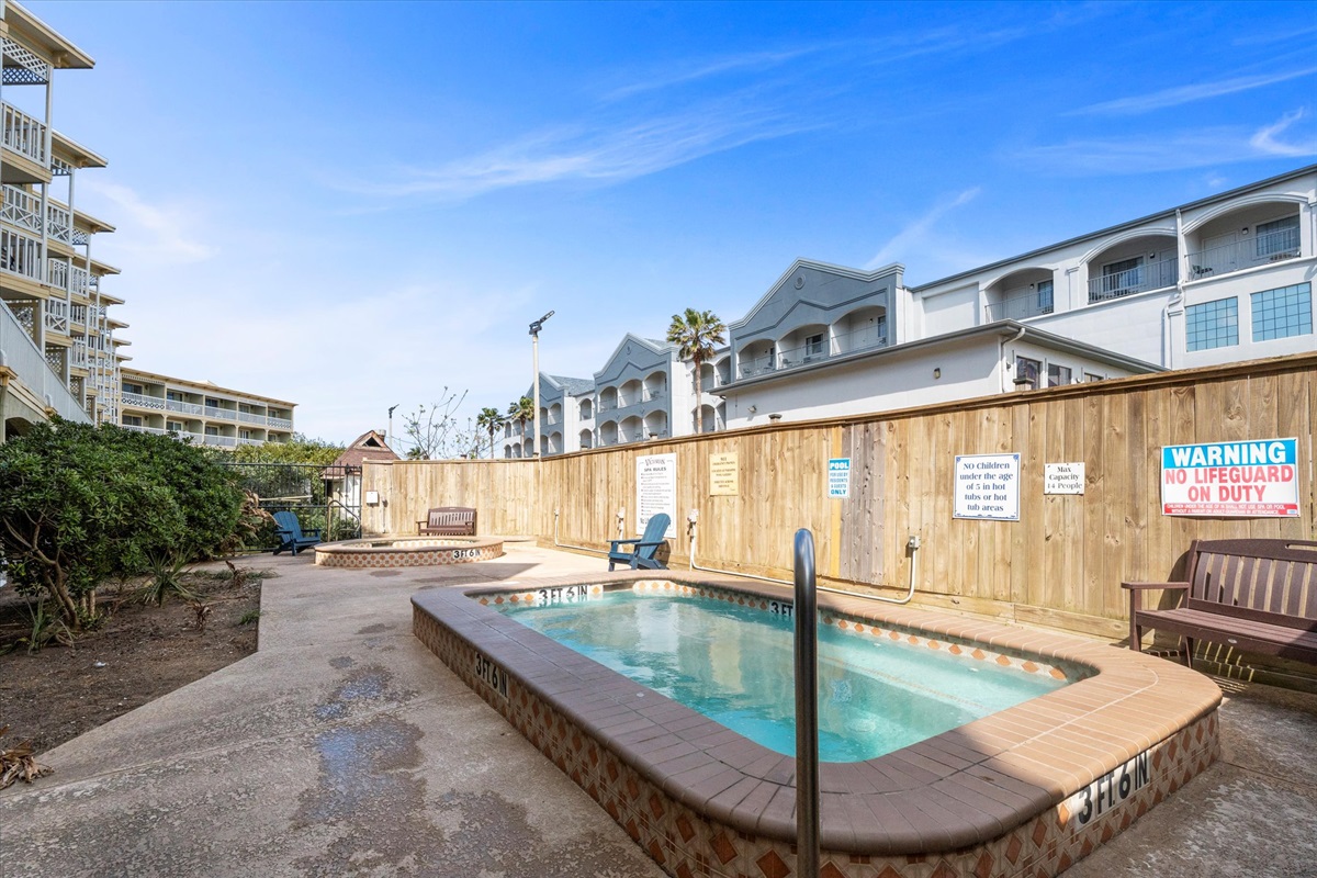 1c4f0a08795c496ca928a4235c0c9589 Large | Beachhouse | Texas | TX | Vacation Homes | Galveston | Crystal Beach | Kokomo | Breezy Days | Beachfront Elegance | Sunrise Serenity | Southern Sands Property Management, LLC