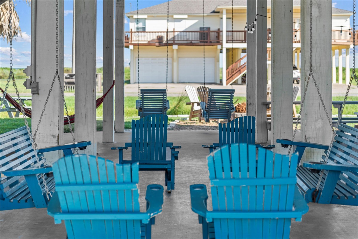 1c53817d9d684a1fbe701fdbd61b2836 Large | Beachhouse | Texas | TX | Vacation Homes | Galveston | Crystal Beach | Kokomo | Breezy Days | Beachfront Elegance | Sunrise Serenity | Southern Sands Property Management, LLC