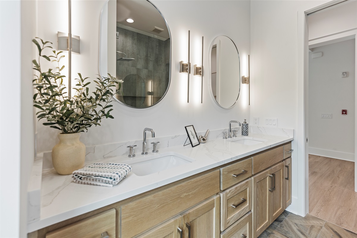 1st Bathroom (2nd Floor)