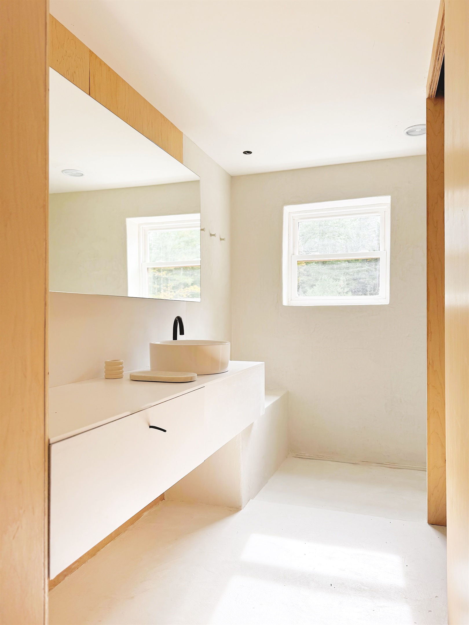 Upstairs full bathroom with private toilet room