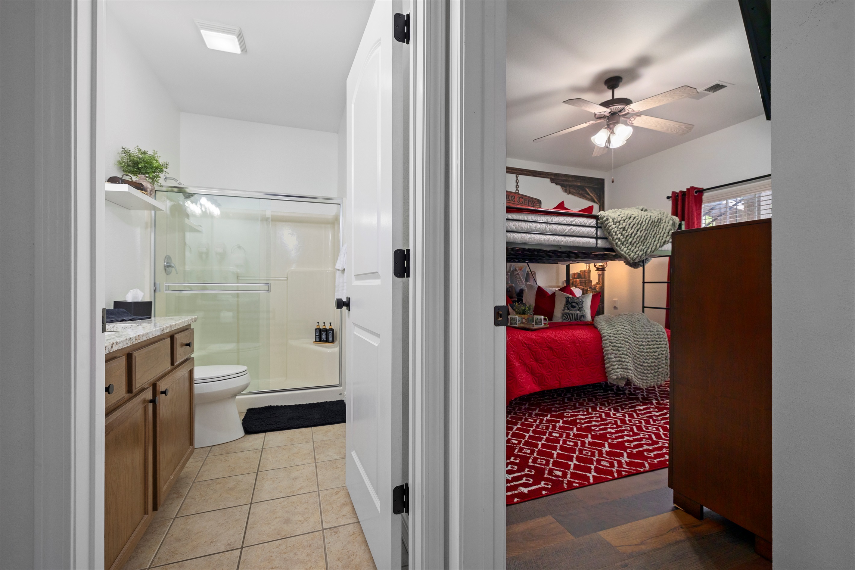 Spacious and functional entry-level shared bath right next to the Silver Dollar City room
