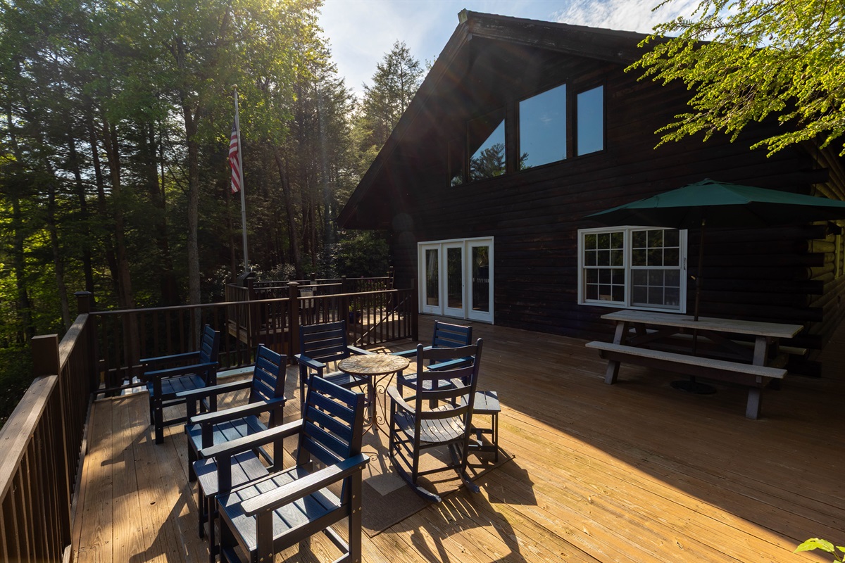 Head outside and find the back deck, perfect for the warm months! 