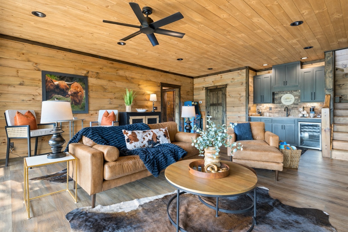 Wood textures meet modern fun.