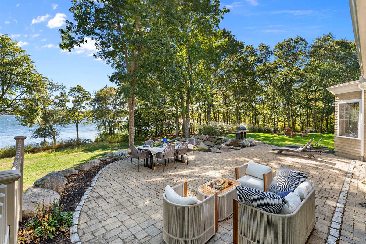 Lakeside dining with a built-in view—grill, eat, and relax just steps from the water.