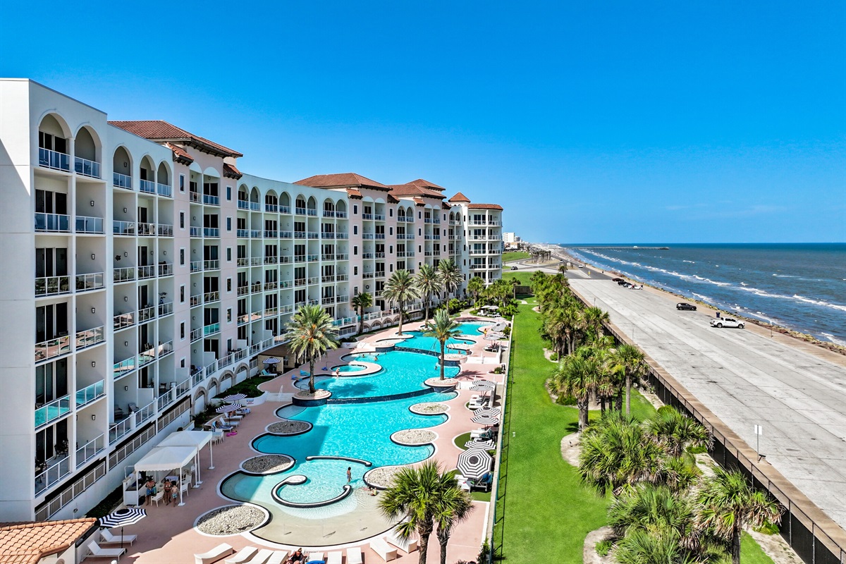 Zero-entry terraced pool