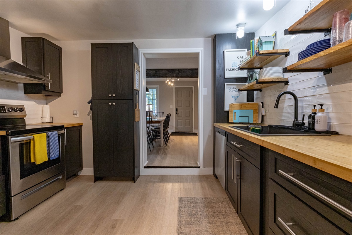 spacious and fully equipped kitchen