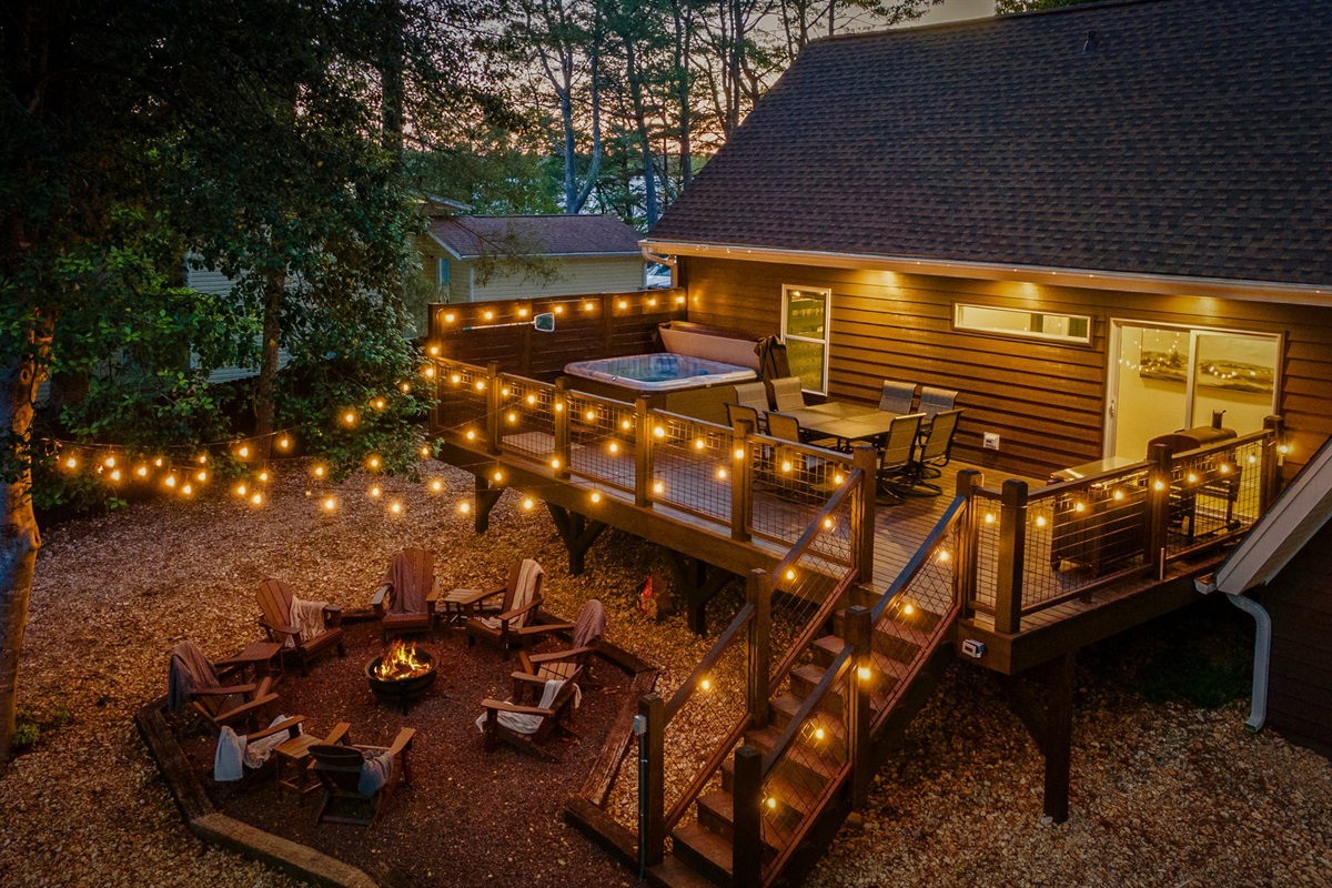 Hot tub. Fire pit. Dining deck. Every outdoor moment, steps from the back door.