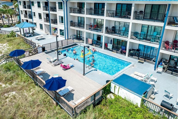 Gulf front wimming pool