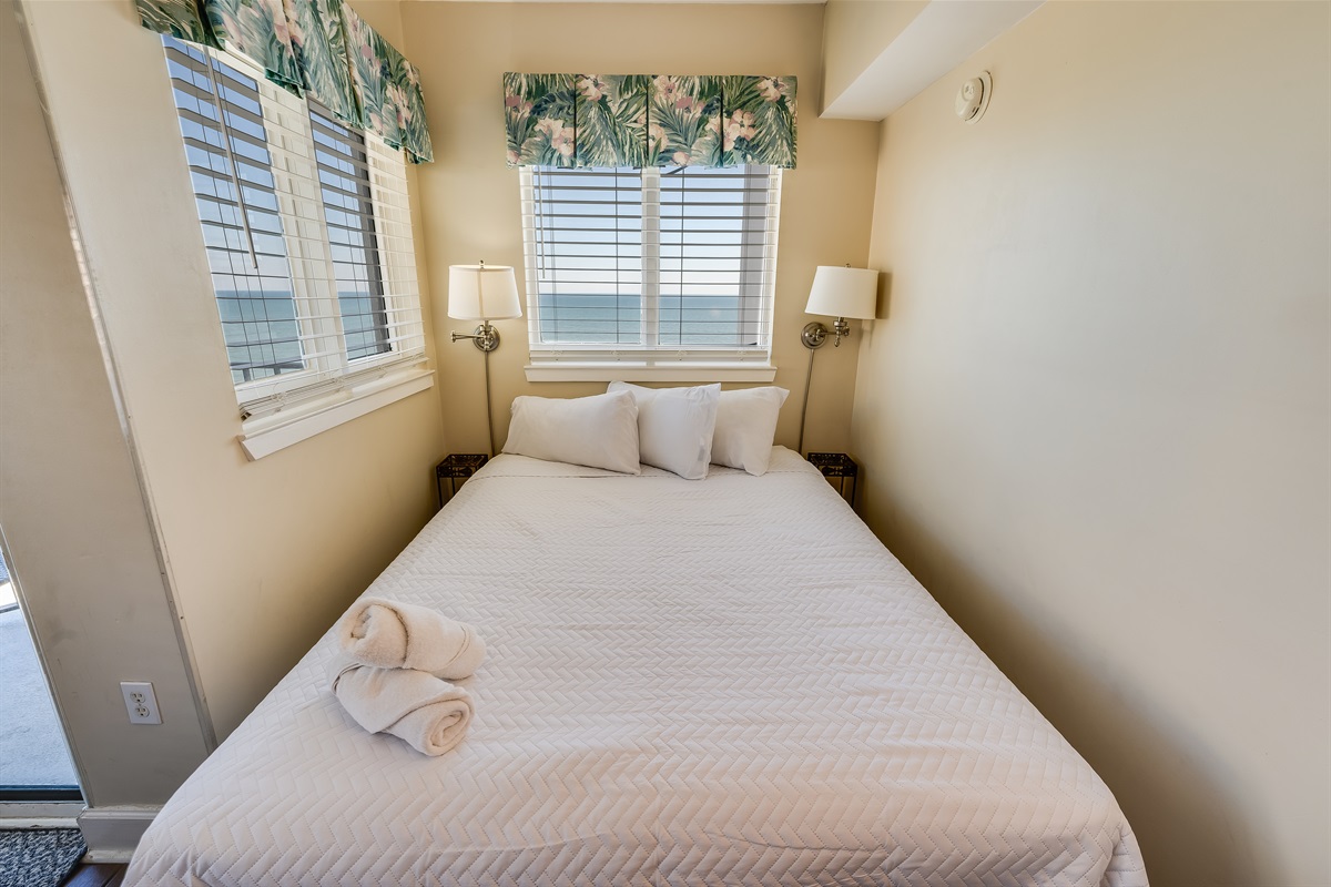 Amazing Room with Stunning Views🌊☀️