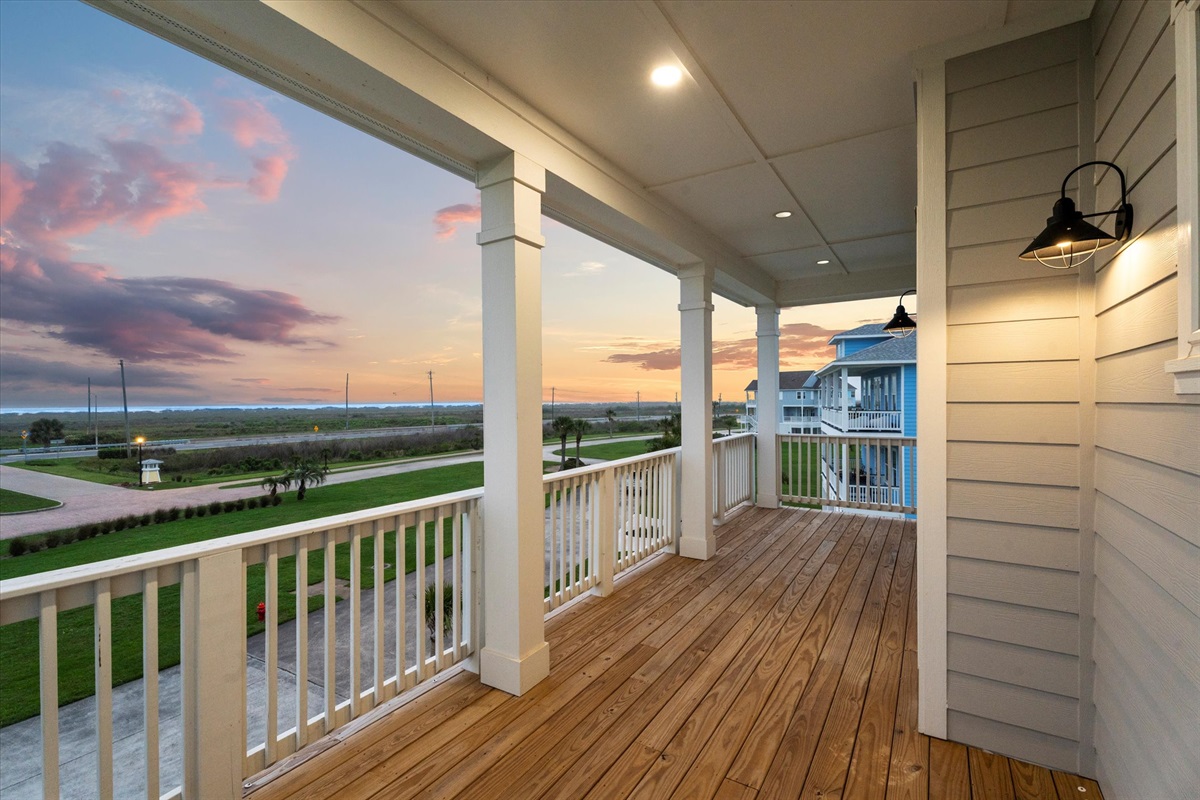 1ca09089502e4a13b7f06769fcf94e35 Large | Beachhouse | Texas | TX | Vacation Homes | Galveston | Crystal Beach | Kokomo | Breezy Days | Beachfront Elegance | Sunrise Serenity | Southern Sands Property Management, LLC