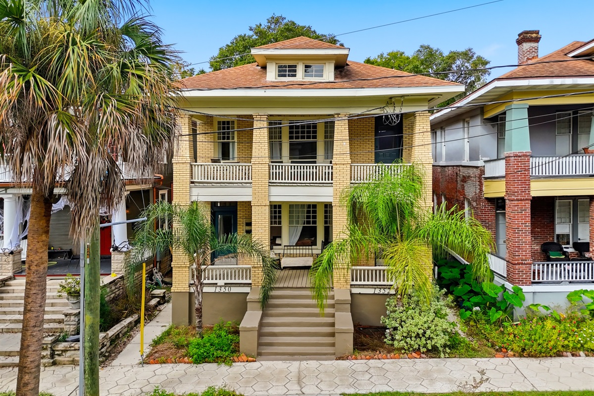 Outside shot of duplex in downtown Springfield