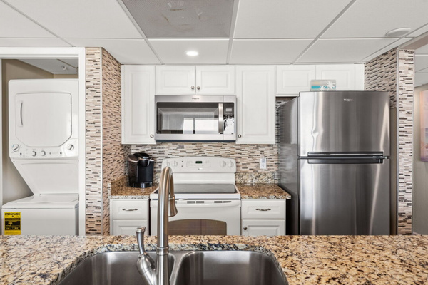 Fully equipped kitchen