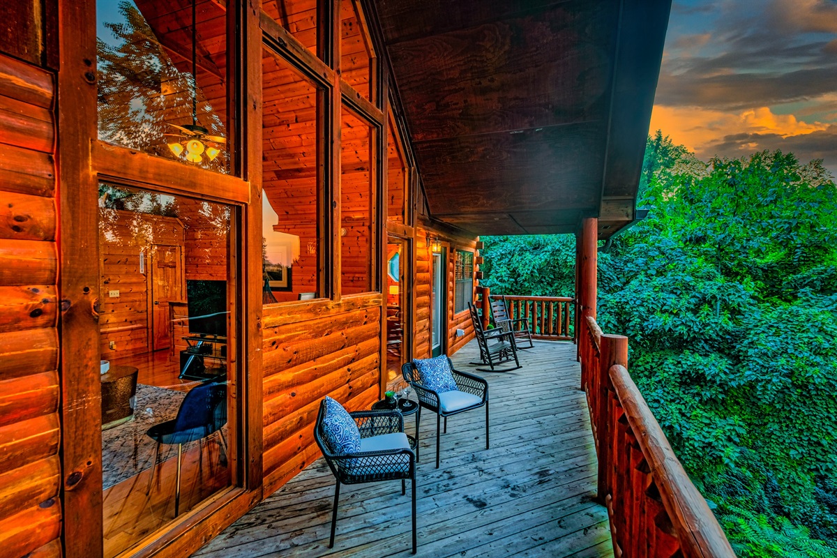 Upper deck with out door seating