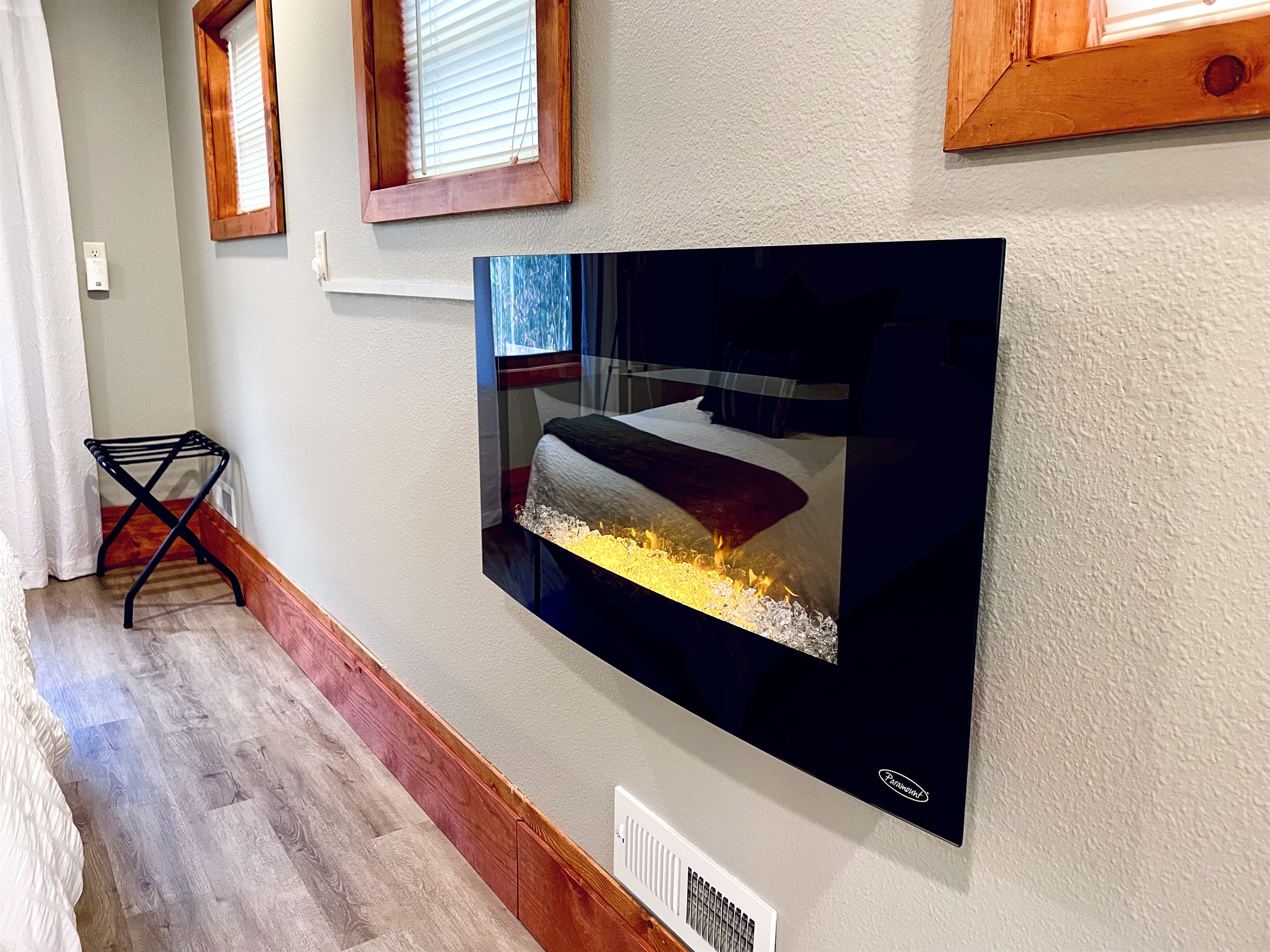 Electric Fireplace with heat and LED light changing fire and backlight settings