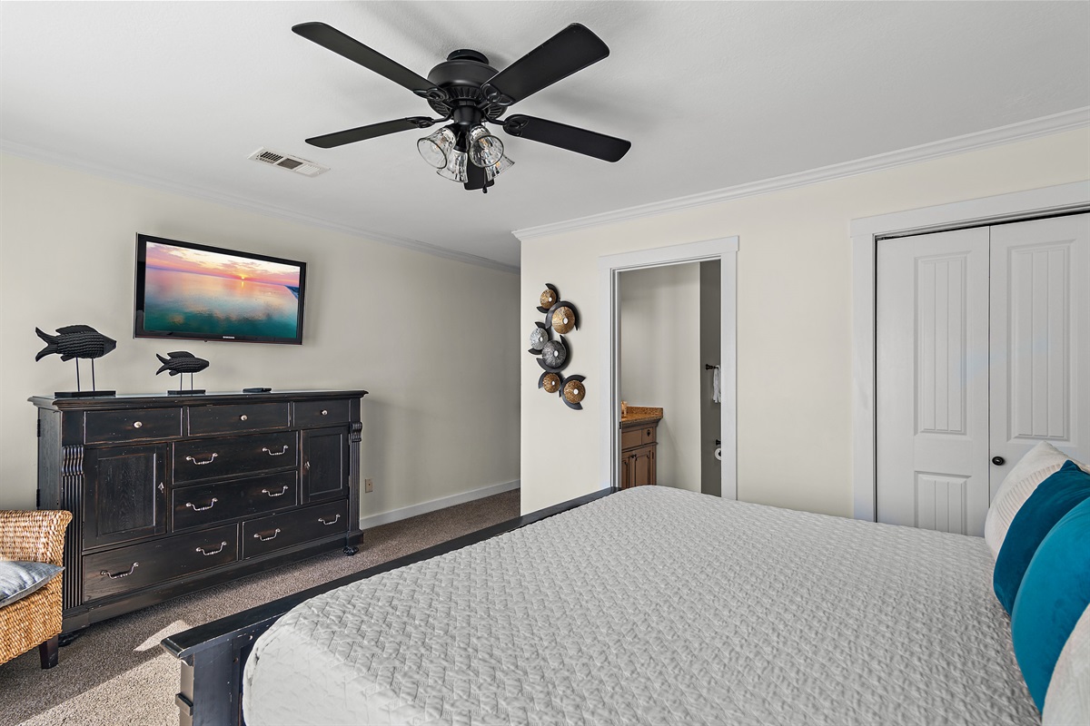Spacious Master Bedroom with King Bed, Gulf Views, Huge Private Patio, Smart TV, and Private Remodeled Bathroom with Walk in Shower