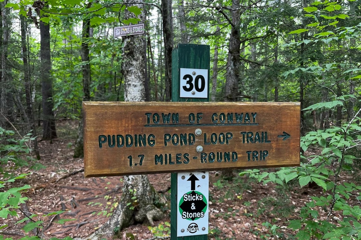 Trail head for bike path / hike 5 minutes from house