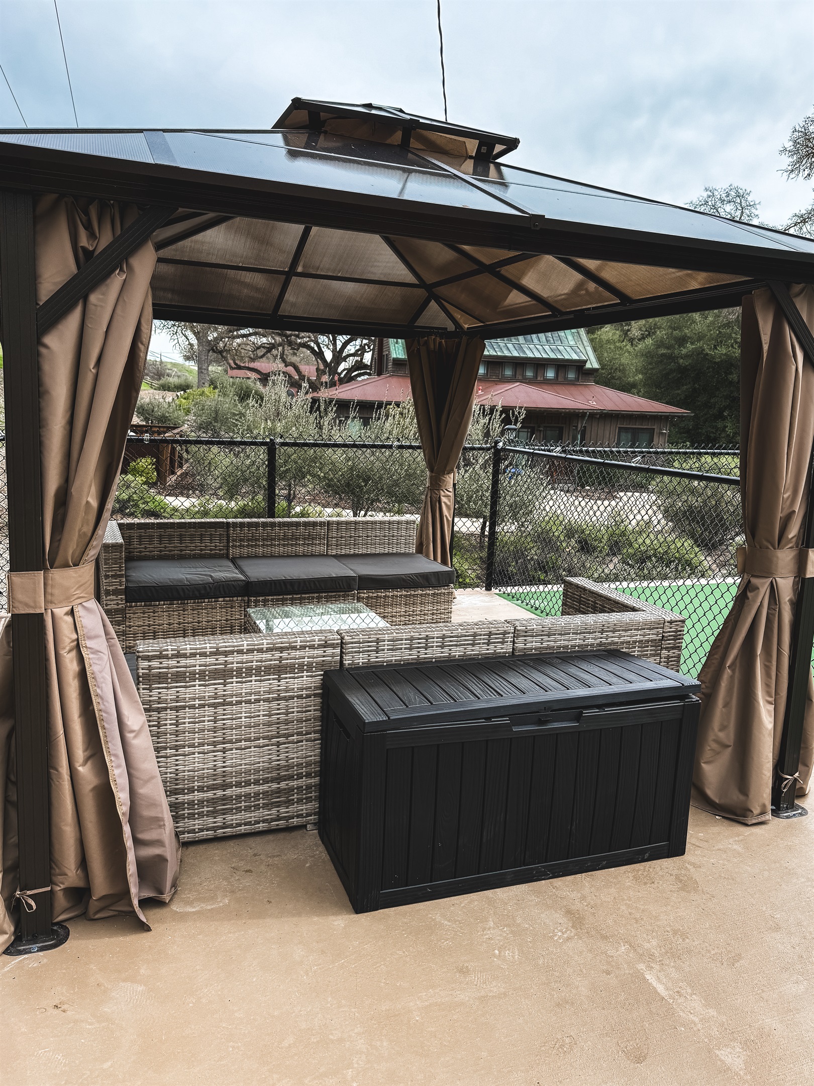 The cabana at the pickle ball court