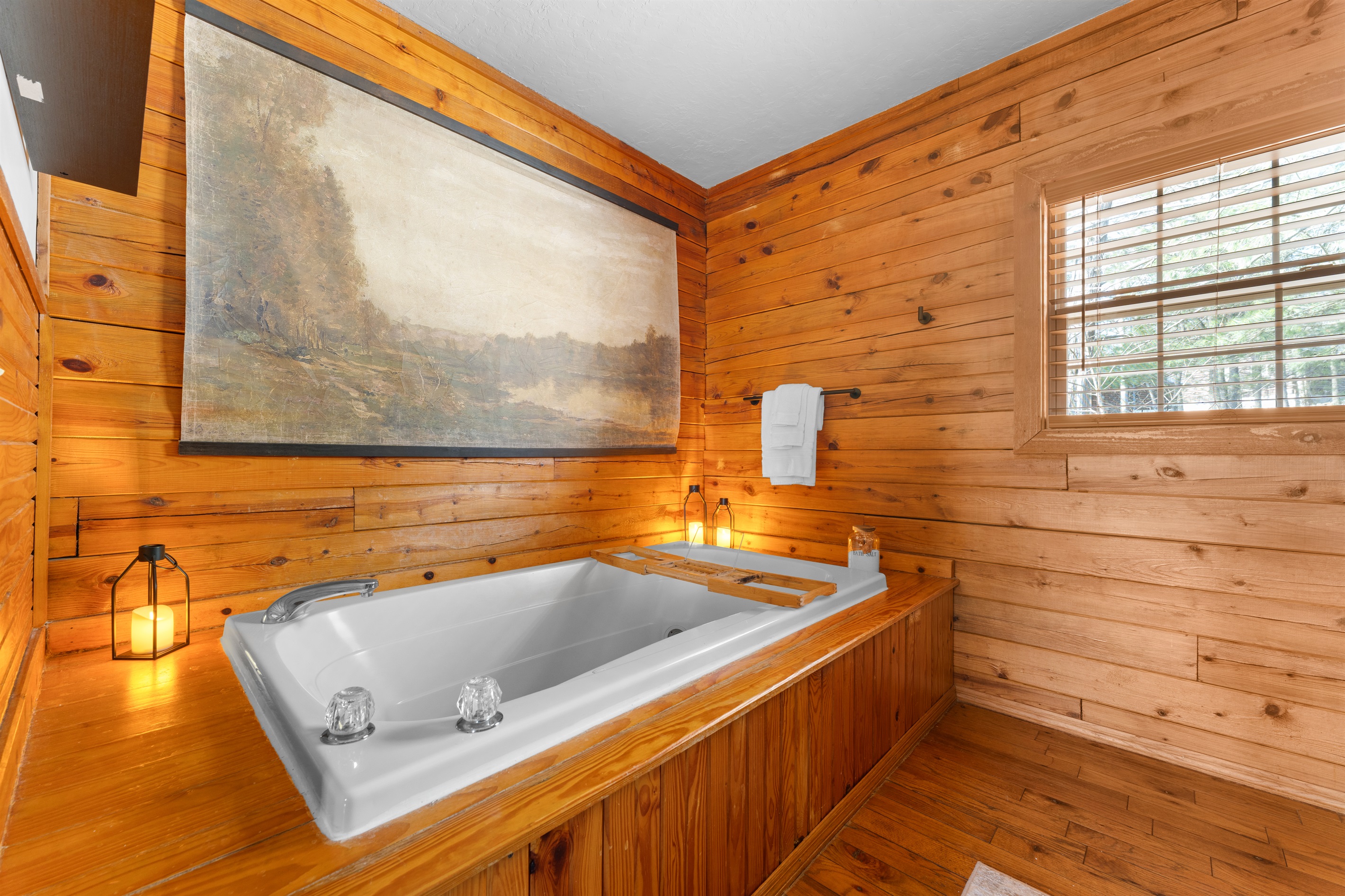 Let the jetted tub’s magic spark your perfect romantic escape