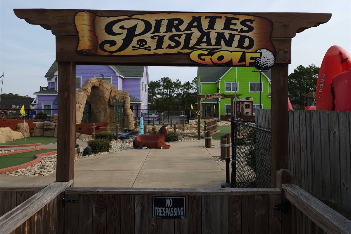 Pirate Mini Golf