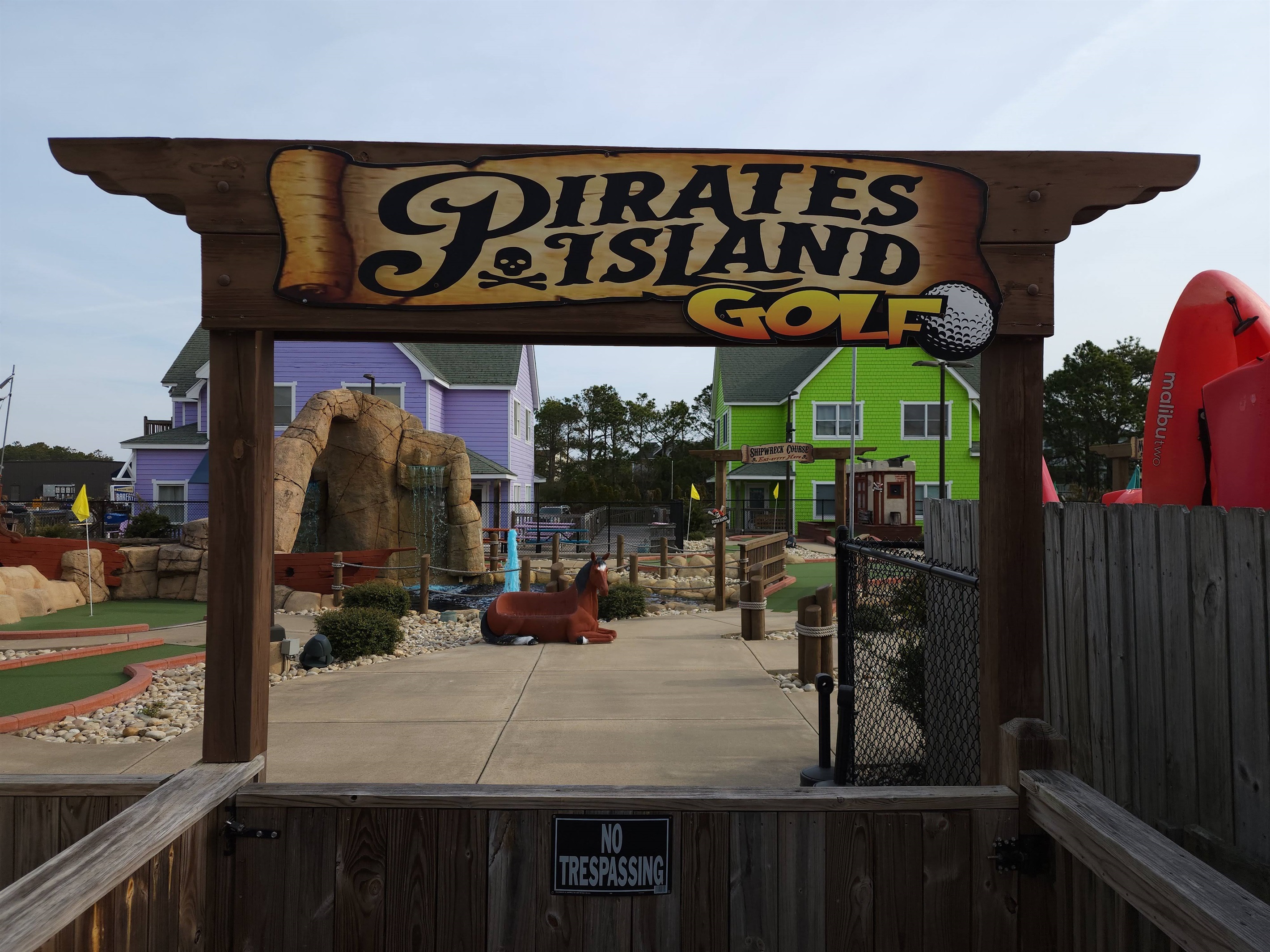 Pirate Mini Golf