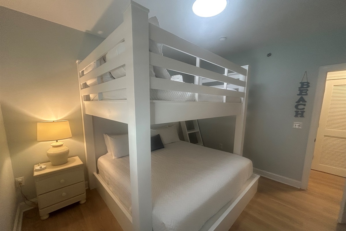 Queen over King Bunk | Oceanview, 201 Isle of Palms, SC | IOP Escapes