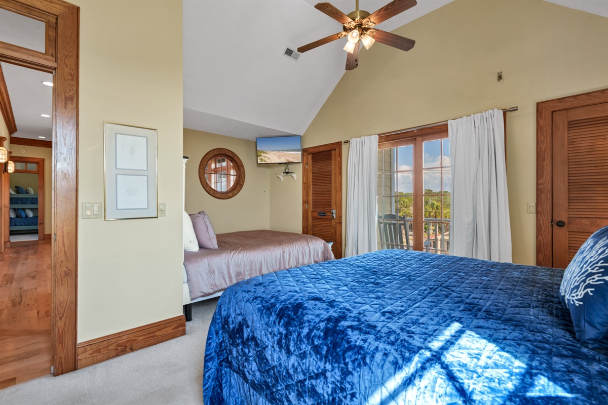 Guest Bedroom 5 Upstairs Roadside, King and Queen Beds, with Private Balcony