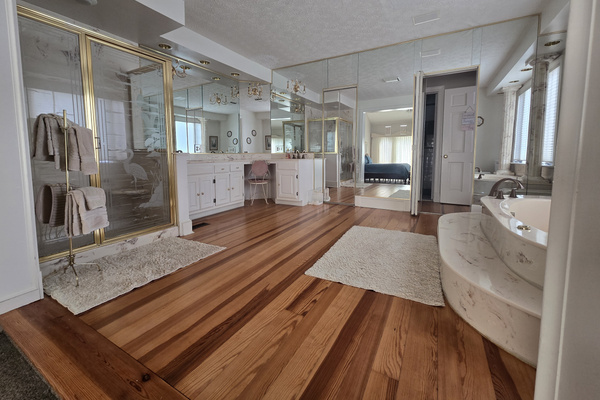 Master Bathroom Suite