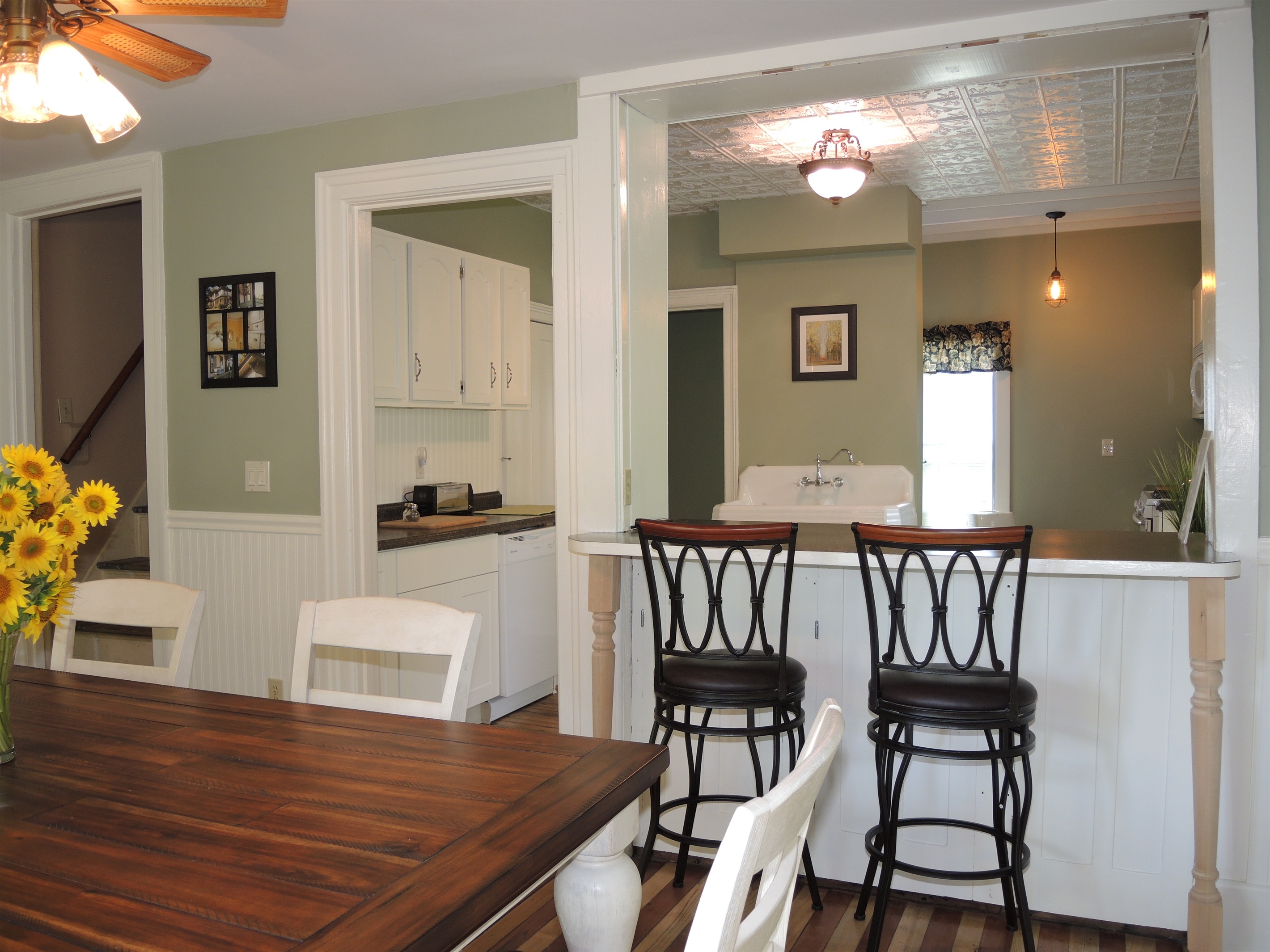 Doyle House - Dining/Kitchen 2
