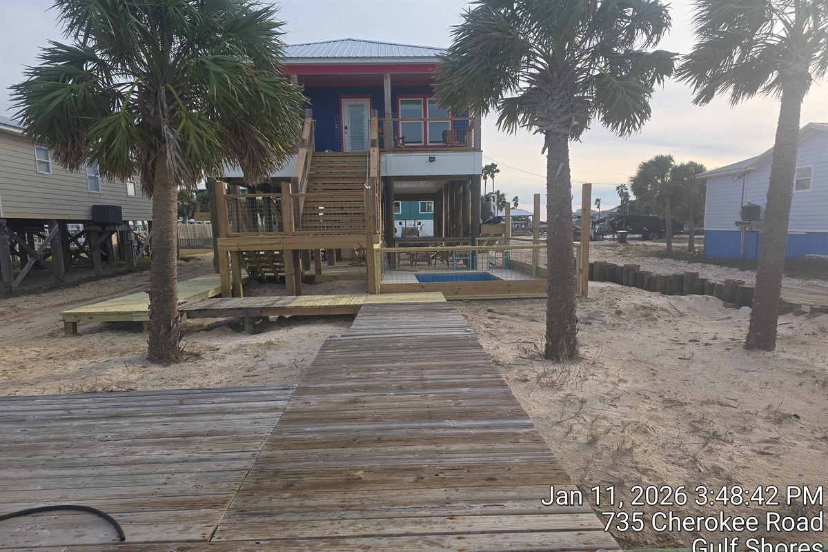 Bay side view of house