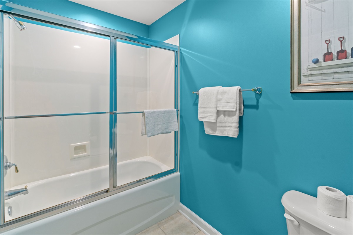 2nd Bathroom