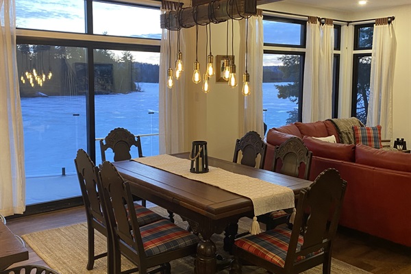 Beautiful view of Lac McGregor from dining room and living room area
