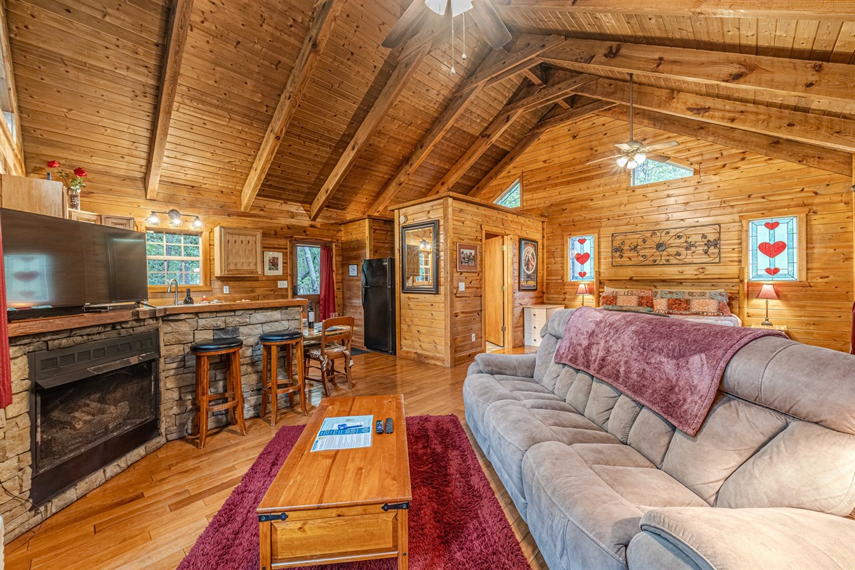 Beautiful High Ceilings Open Bungalow Style Cabin