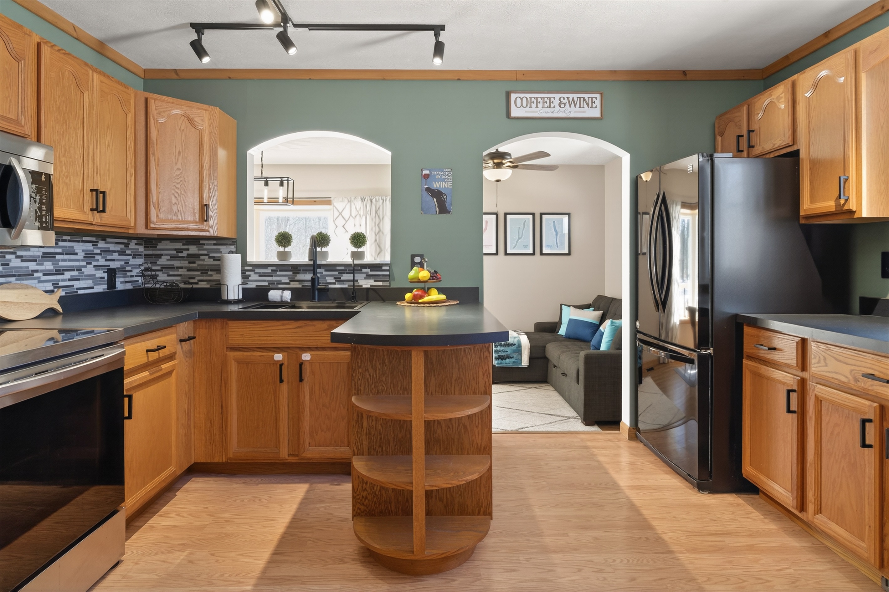 Kitchen to dining room