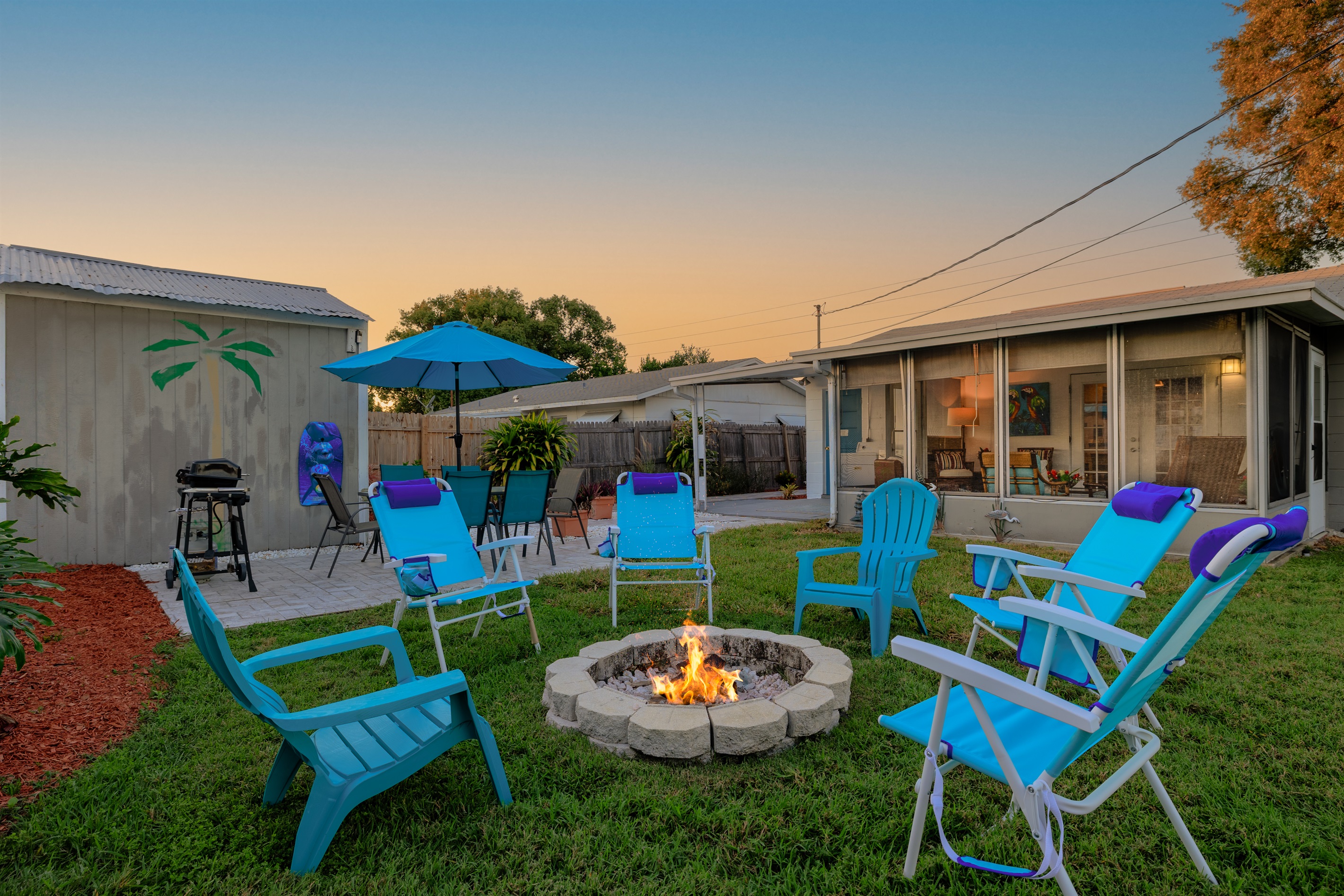 Lovely fire after a day at the beach and a tasty BBQ!