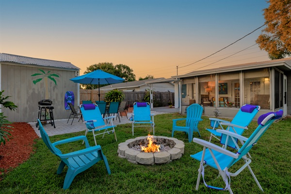 Lovely fire after a day at the beach and a tasty BBQ!